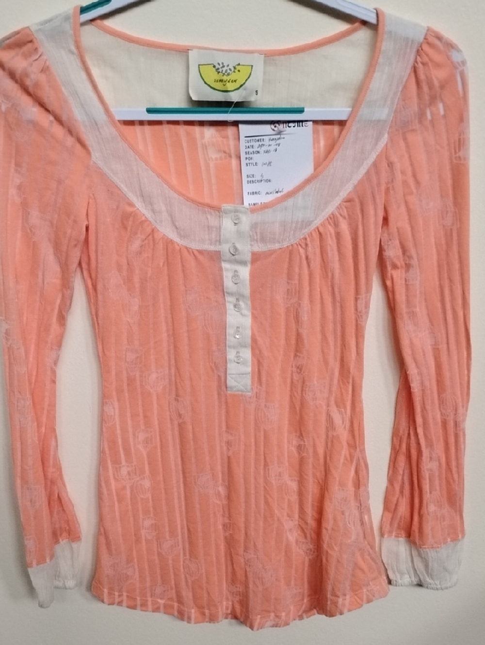 D- NWT Honeydew  Peach Long Sleeve Scoop Neck  with Cream Trim